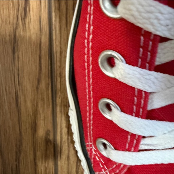 [Used] Converse All-Stars // Men Size 8 -  Women 10 - Picture 3 of 4